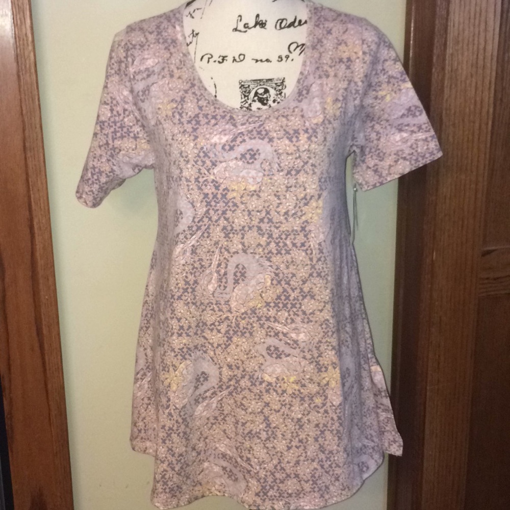 Lularoe Perfect T